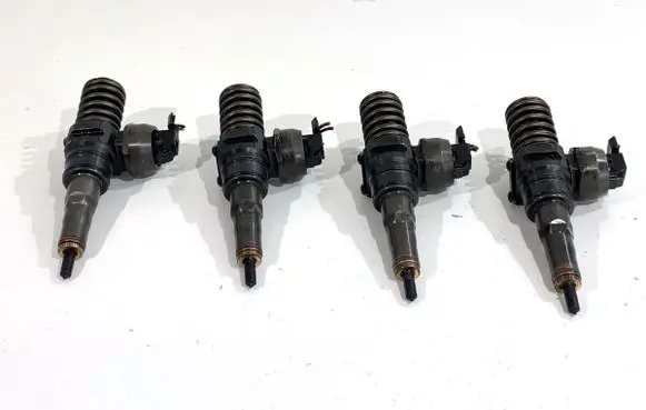 Skoda Superb B5 (3U) Fuel injectors set 038130073AR