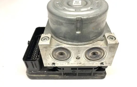 Volkswagen Touran III ABS Pump 5Q0614517GE
