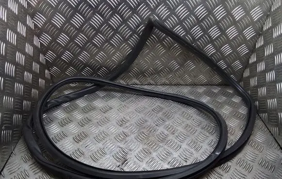 Front door rubber seal