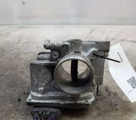 Mazda 6 Throttle valve R2AA136B0