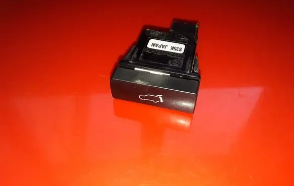 Mazda CX-9 Tailgate opening switch K0021 835K