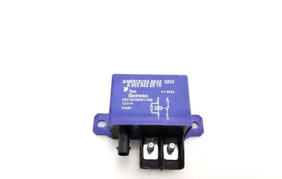 Mercedes-Benz A W169 Other relay A0035422519