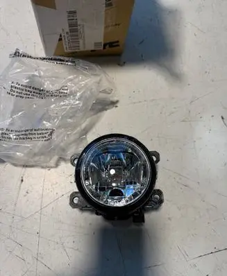 Ford Mustang VI Front fog light 8321A394 ZBZ2047L