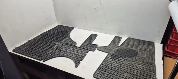 Volkswagen Transporter - Caravelle T5 Interior carpet 