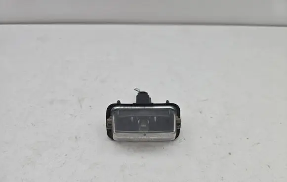 Toyota Auris E180 Number plate light 0012