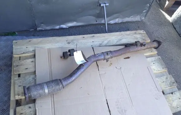 Nissan Juke I F15 Muffler pipe connector clamp 