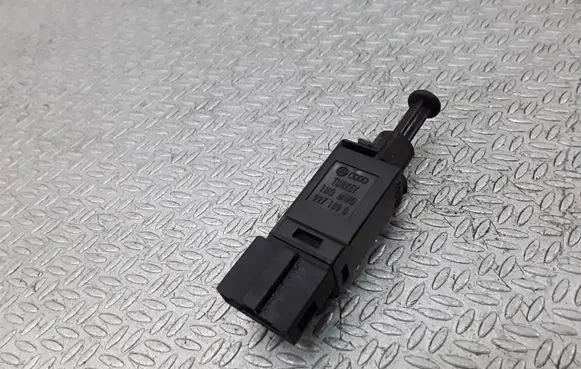 Clutch pedal sensor