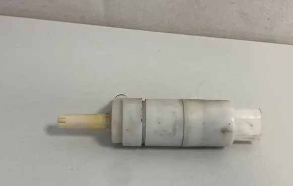 Mercedes-Benz E W211 Windscreen/windshield washer pump