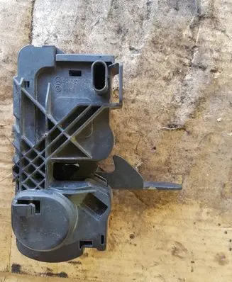 Mercedes-Benz E C207 W207 Engine bonnet/hood lock/catch A2468700558