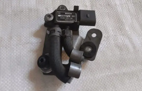 Audi A6 Allroad C5 Air pressure sensor 0281002710