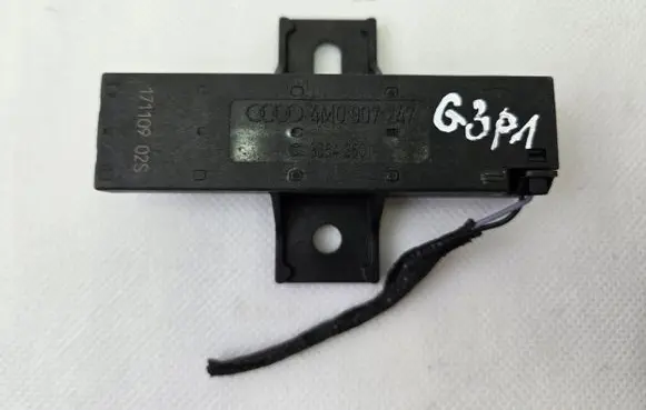 Audi A4 S4 B9 Keyless (KESSY) go control unit/module 4M0907247