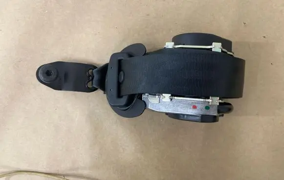 Land Rover Range Rover Evoque L538 Front seatbelt BJ32611B08AD