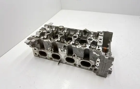 Mercedes-Benz C W205 Engine head R264016 R0500192680611