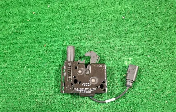 Audi A4 S4 B9 Engine bonnet/hood lock/catch 8W0823509B