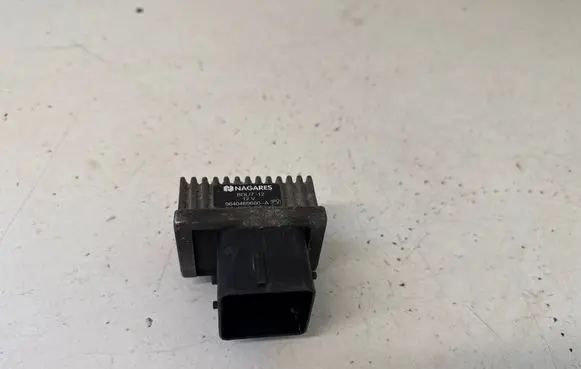 Opel Vivaro Glow plug pre-heat relay 9640469680A BDN712