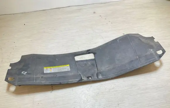 Audi Q3 8U Top upper radiator support slam panel 8U0807081C 156212