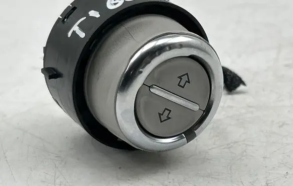 Volkswagen Tiguan Sunroof switch 1K9959561