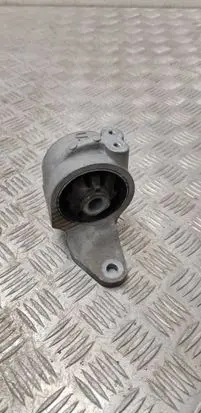 Toyota RAV 4 (XA50) Engine mount bracket