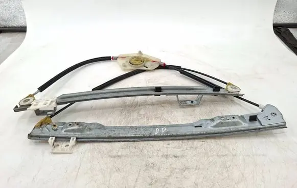 Citroen C4 I Picasso Front window lifting mechanism without motor 9682493680