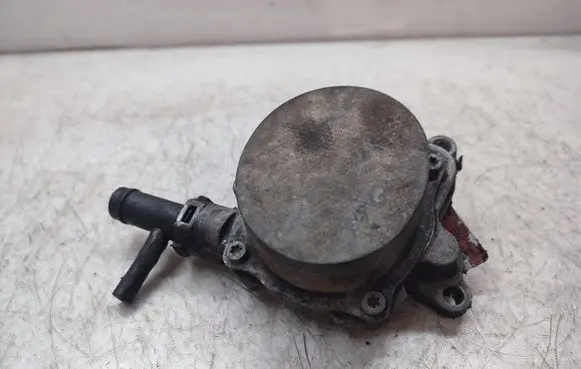 Opel Movano B Vacuum pump 