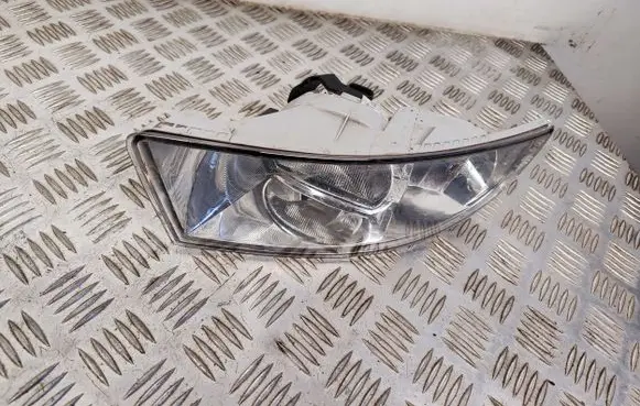 Skoda Octavia Mk2 (1Z) Front fog light 19A82900