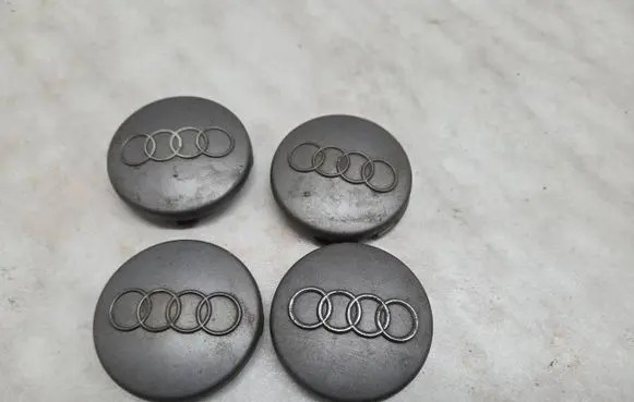Audi A4 S4 B5 8D Original wheel cap 8D0601170A