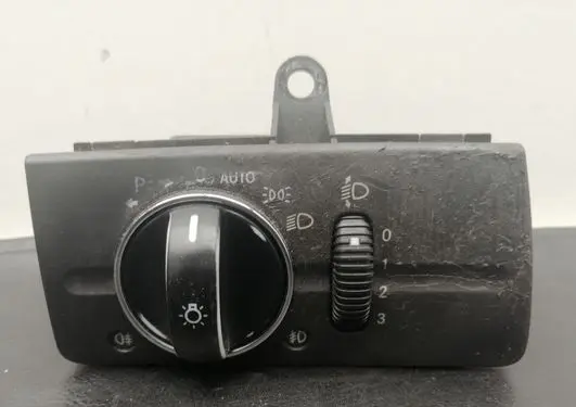 Mercedes-Benz E W211 Light switch A2115450304