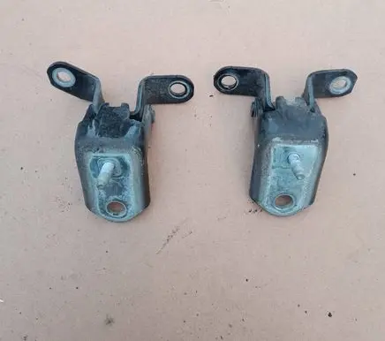 Ford Fiesta Rear door hinge set 390XM60X