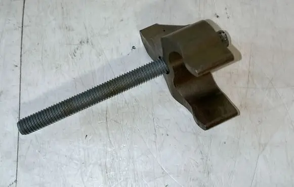 BMW X1 E84 Fuel Injector clamp holder