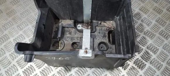 Ford Fiesta Battery box tray cover/lid 8v2110723ac 8v2110723-ac