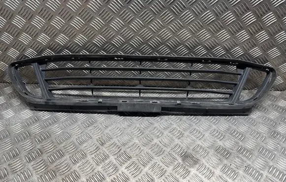 BMW 2 F45 Front bumper lower grill 7391587 5111