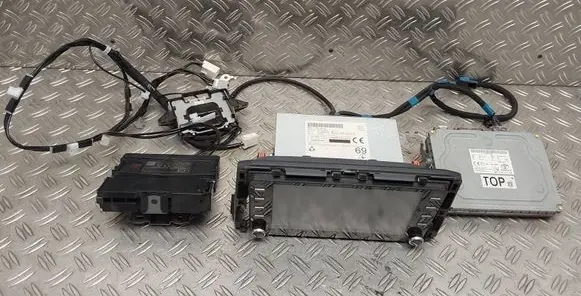 Toyota Corolla E210 E21 Radio/CD/DVD/GPS head unit 8614002690 8684006041 8674012040