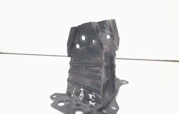 Audi A3 S3 A3 Sportback 8P Front bumper shock/impact absorber 8P0807133