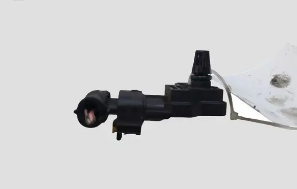 Alfa Romeo Giulietta Air pressure sensor 0281006028