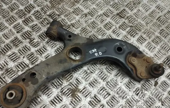 Toyota C-HR I Front lower control arm/wishbone
