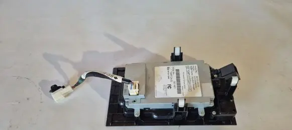 Toyota Mirai Wireless charging module 10R0312895 861C062010 CAQS04H0AJ