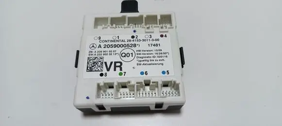 Mercedes-Benz C W205 Door control unit/module A2059000528