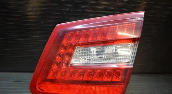 Mercedes-Benz E W212 Tailgate rear/tail lights
