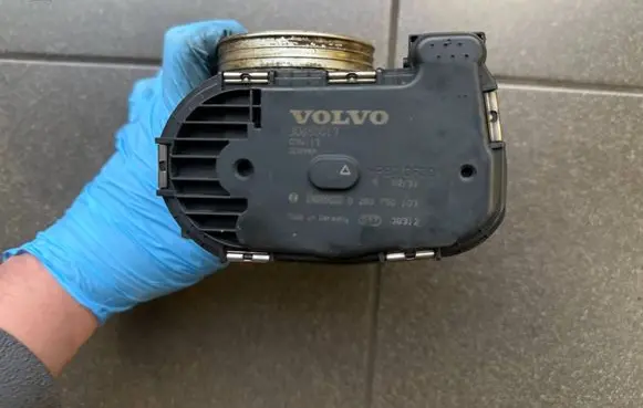 Volvo S60 Throttle body valve 30650013 0280750103