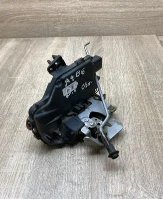 Audi A4 S4 B6 8E 8H Rear door lock 8E1837016C