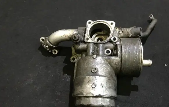 Saab 9-5 Engine oil radiator 