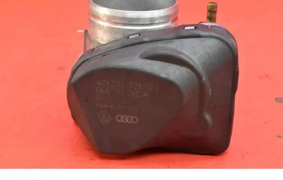 Audi A3 S3 8L Throttle body valve 06A133062A