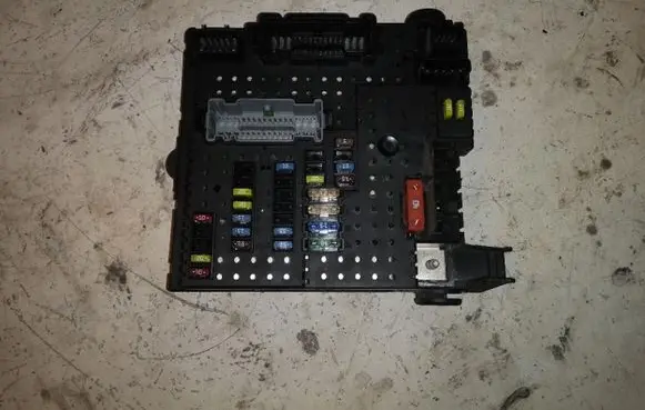 Volvo XC70 Fuse box set 30728512 A19612