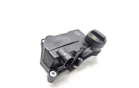 Volkswagen Polo VI Oil breather separator 05C103495B