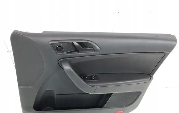 Skoda Yeti (5L) Front door card panel trim