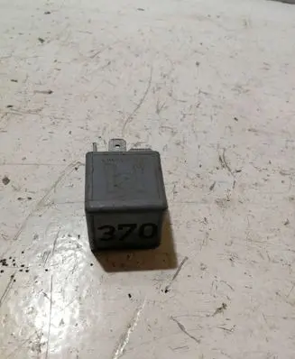 Audi A2 Other relay 8D0951253