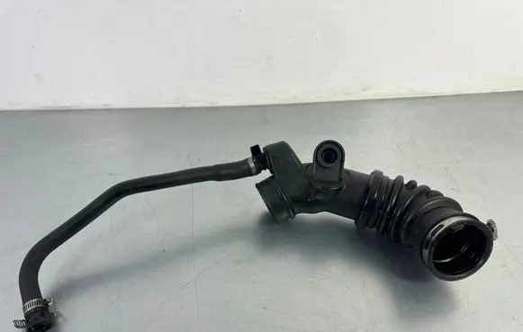 Jeep Grand Cherokee Turbo air intake inlet pipe/hose 68088275AB