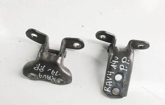 Toyota RAV 4 (XA40) Front door hinge set 