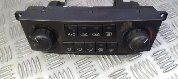 Hyundai Sonata Climate control unit