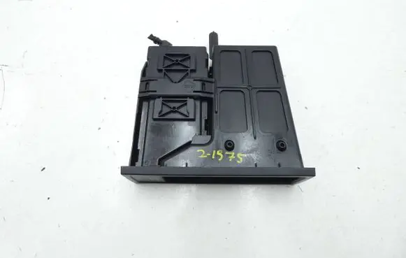 Volkswagen Golf VI Head unit multimedia control 5N0035341F 1000003007